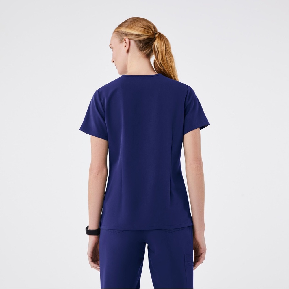 Figs Catarina One-Pocket scrub top in navy blue - Picture 3 of 9